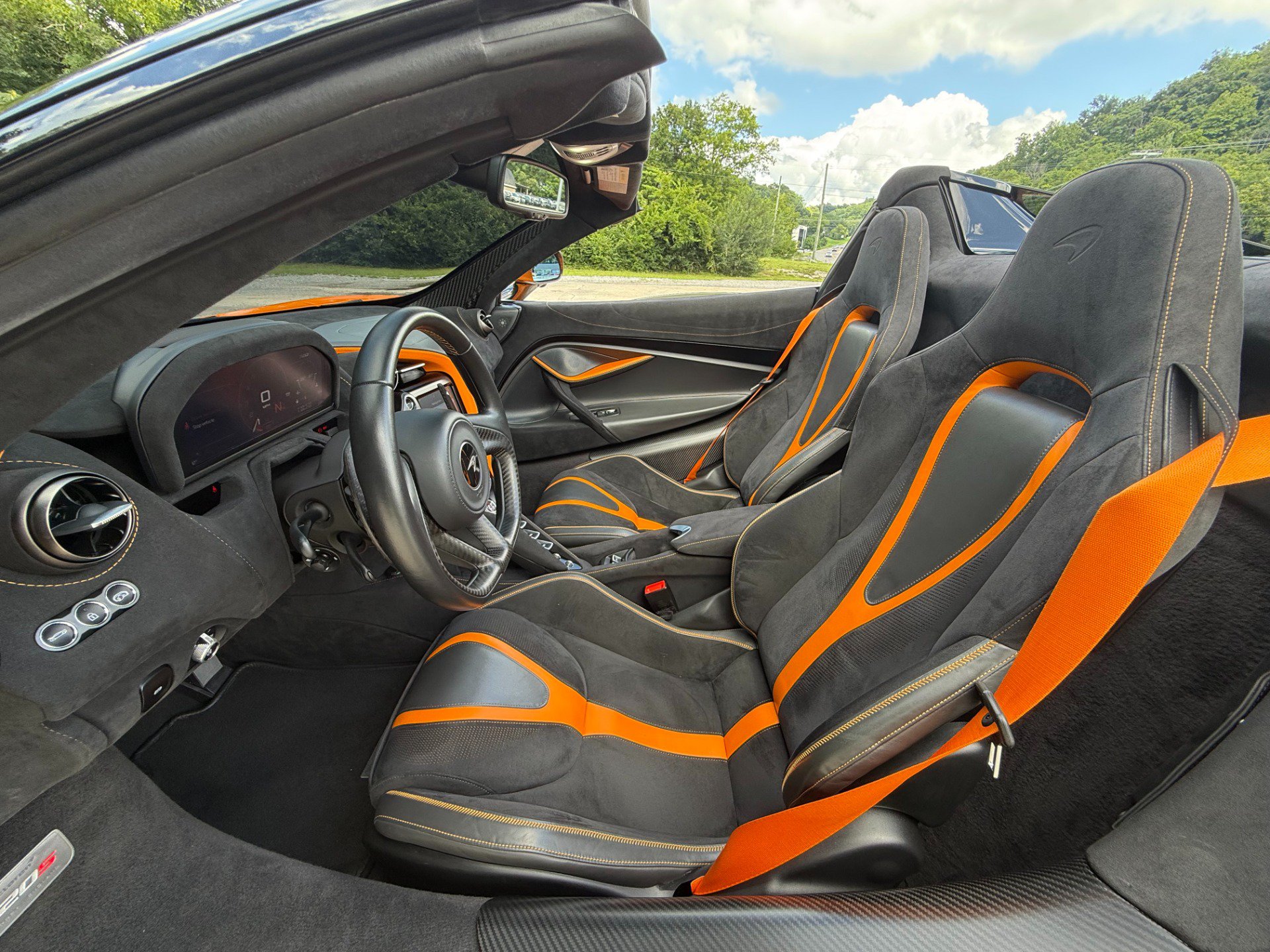 Used 2021 McLaren 720S Performance photo 39