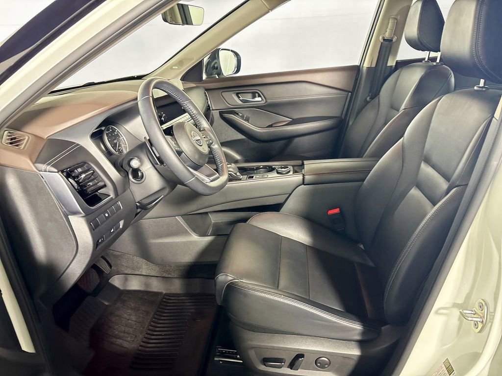 2022 Nissan Rogue SL