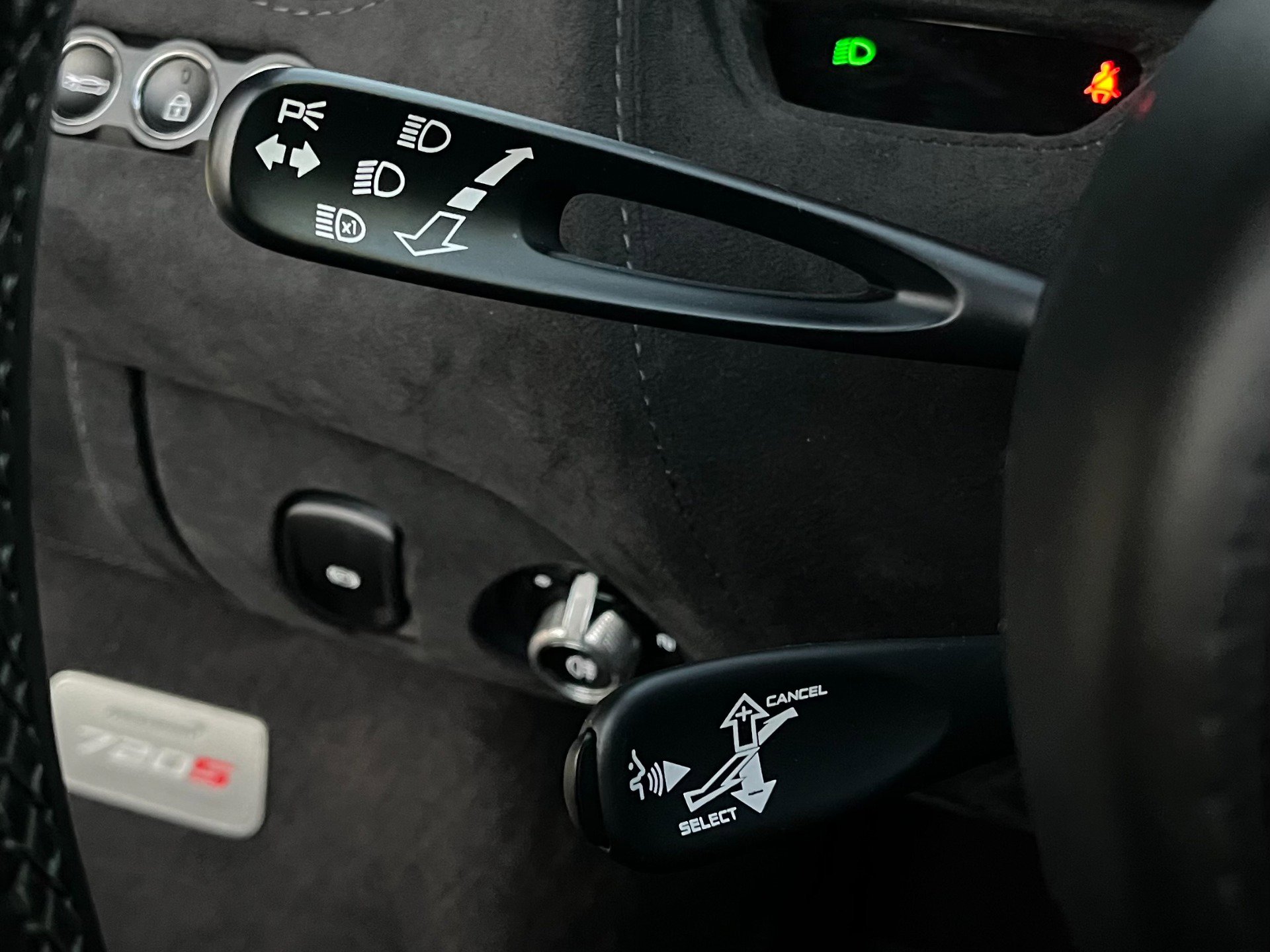 Used 2019 McLaren 720S Performance photo 31