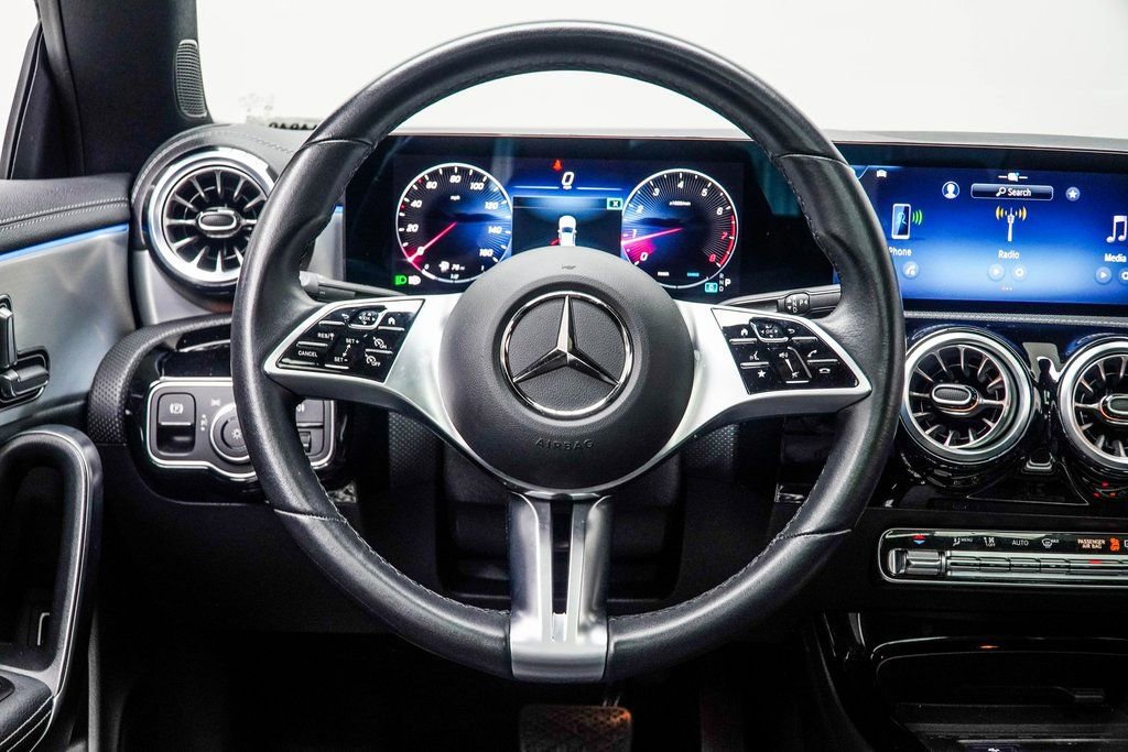 2025 Mercedes-Benz CLA 250