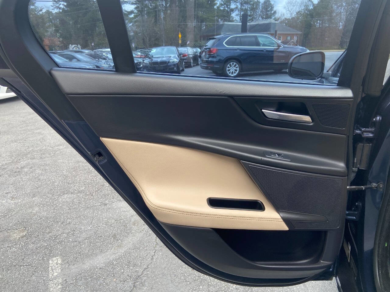 2017 Jaguar XE Prestige