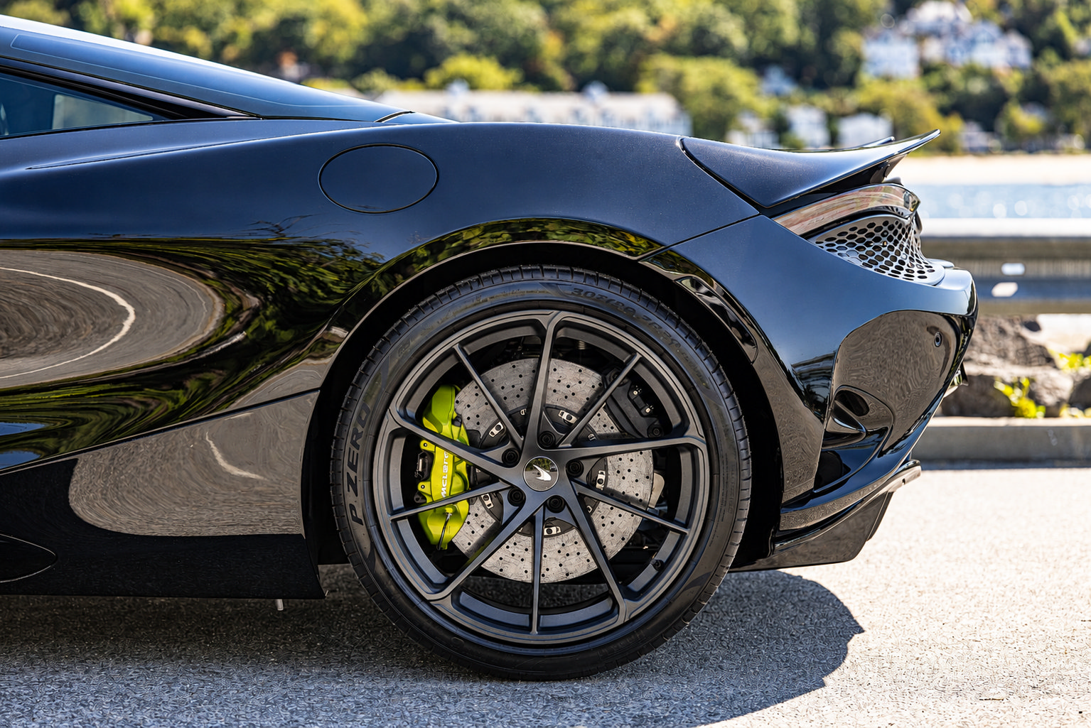 Used 2024 McLaren 750S photo 28