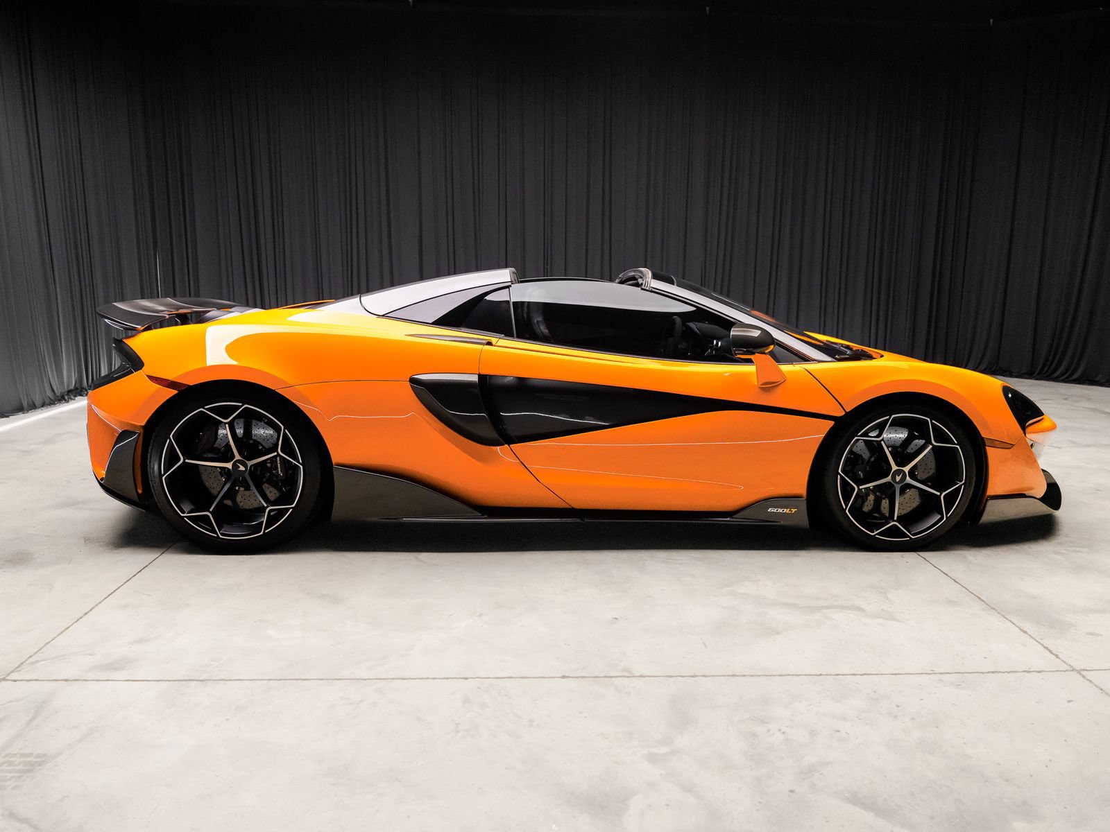 Used 2020 McLaren 600LT Spider photo 16