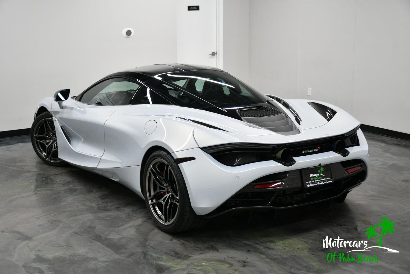 Used 2018 McLaren 720S photo 6