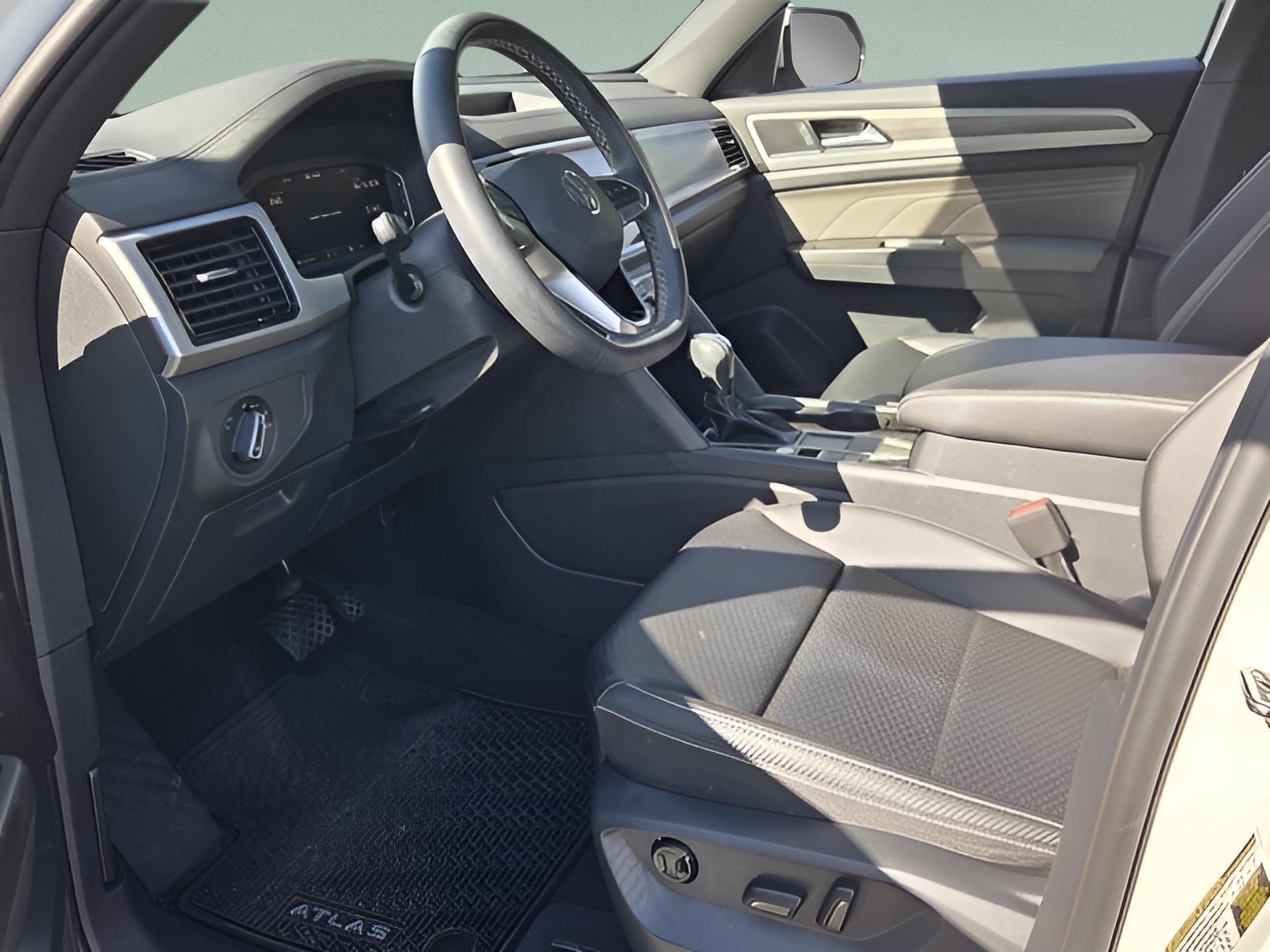 2023 Volkswagen Atlas Cross Sport SE