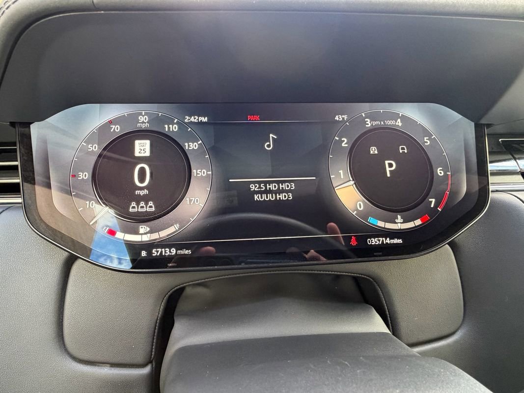 2023 Land Rover Range Rover SE