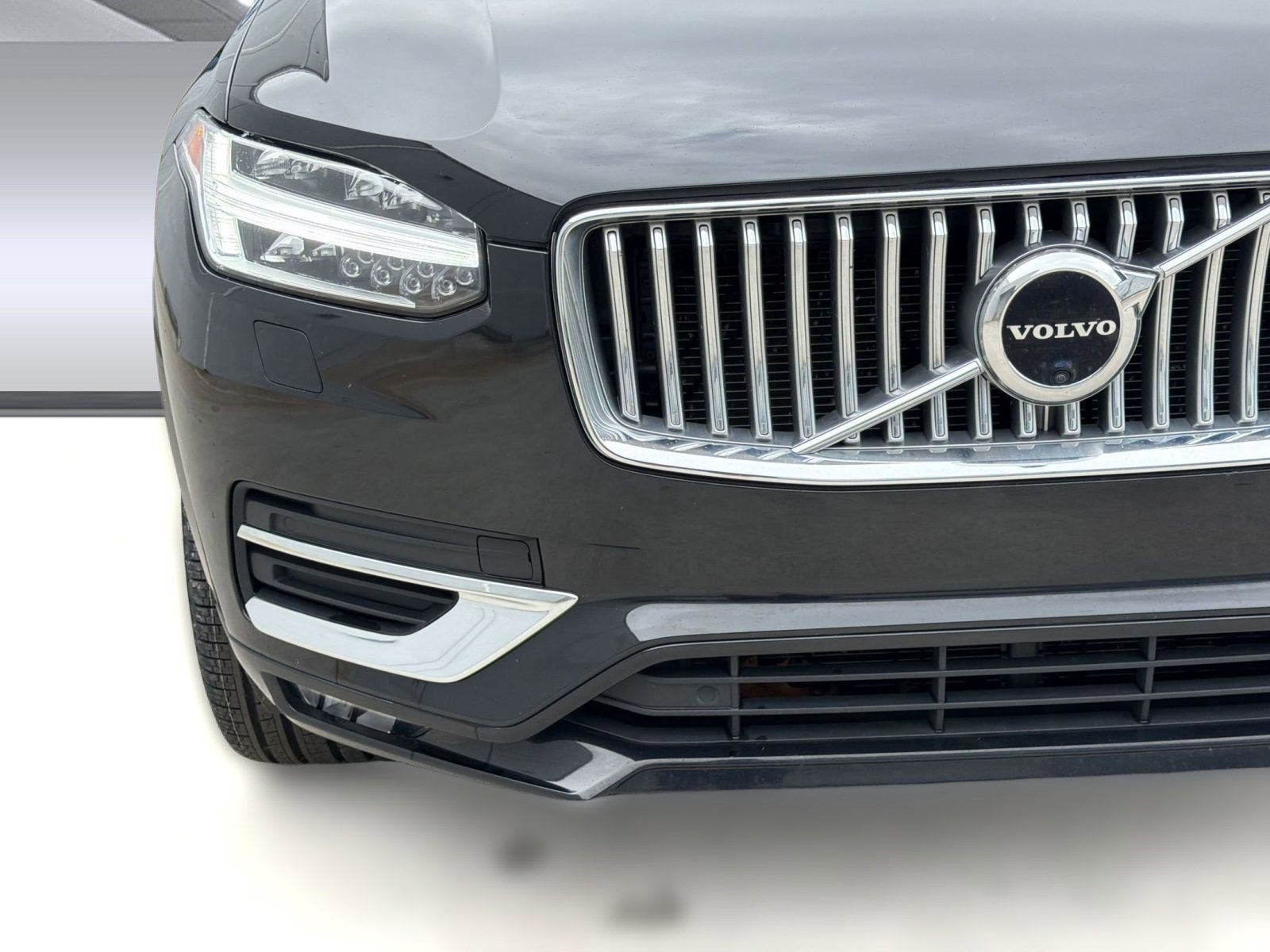 2023 Volvo Xc90 B6 Plus