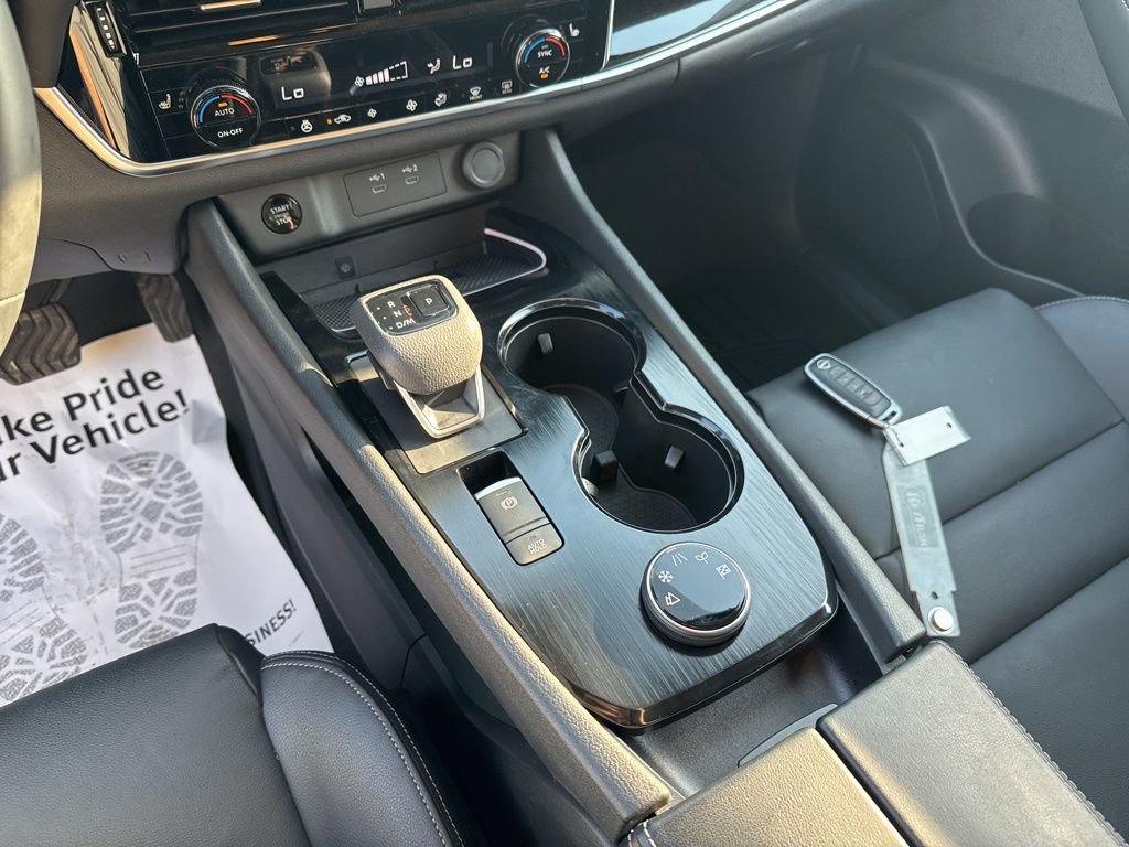 2025 Nissan Rogue SL