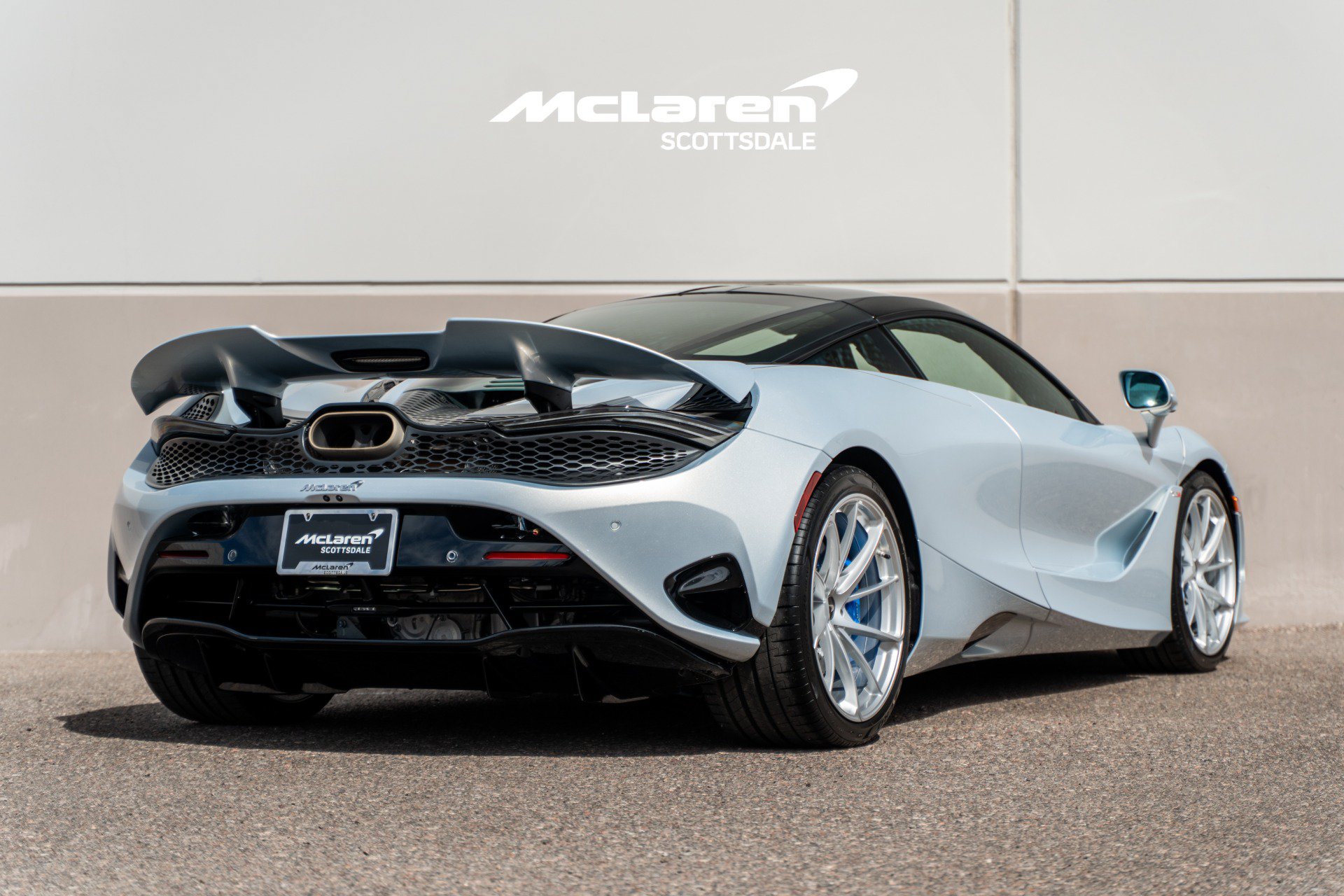 New 2026 McLaren 750S photo 7