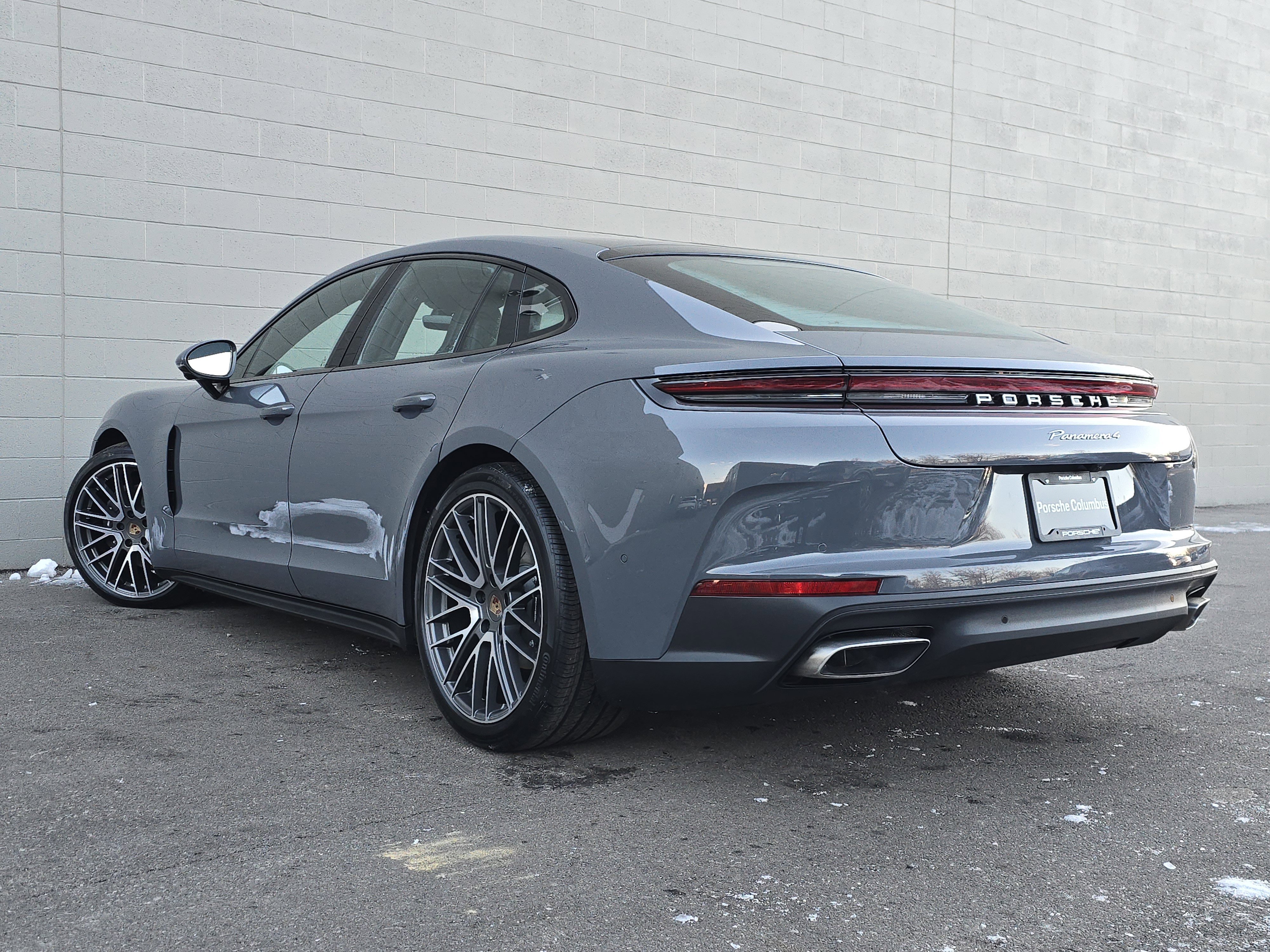 2026 Porsche Panamera 4