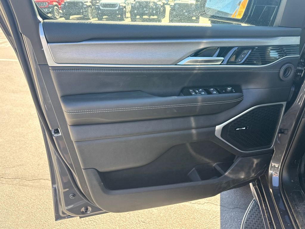 2026 Jeep Grand Wagoneer 4WD