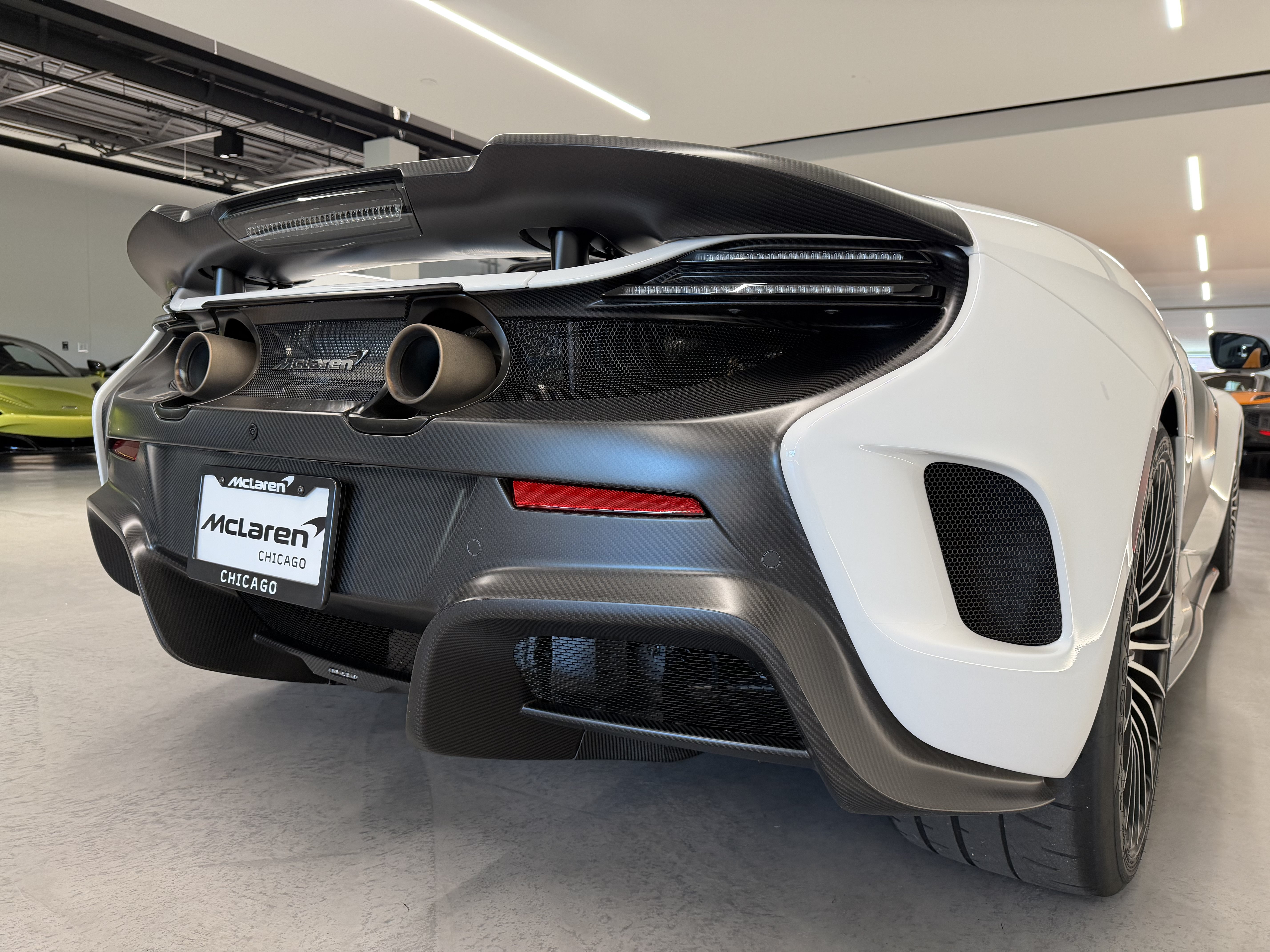 Used 2016 McLaren 675LT Spider 5