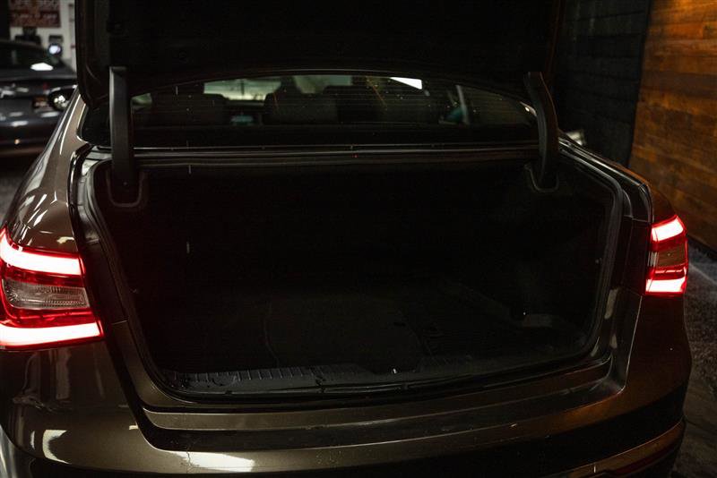 2014 Kia Cadenza Premium