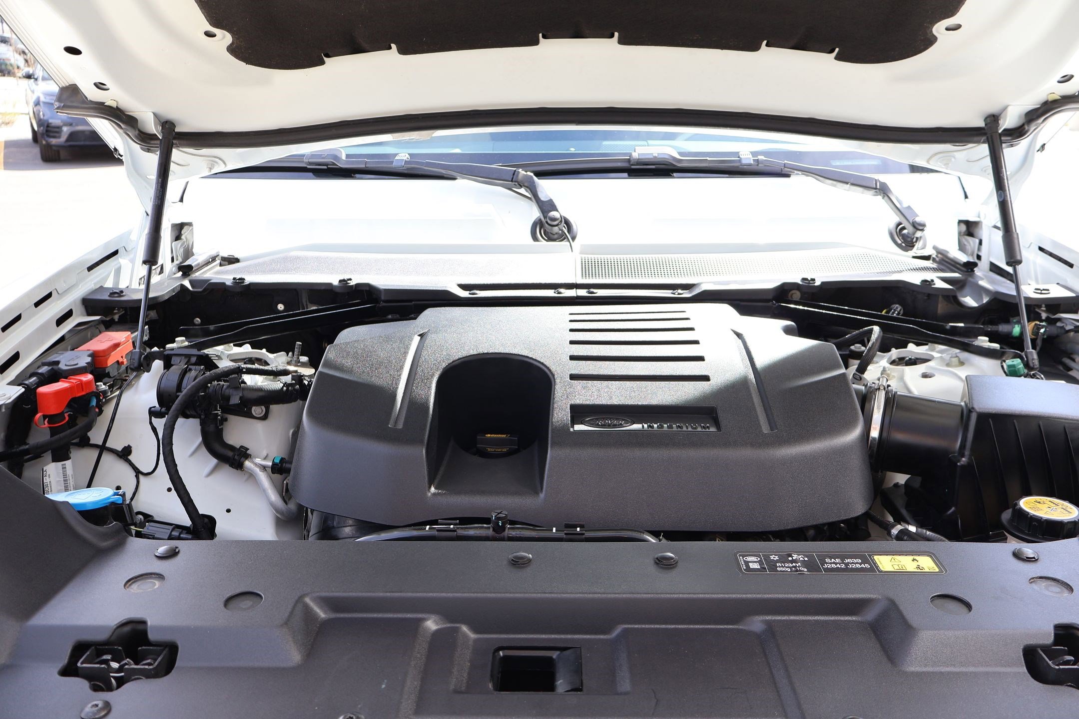 2023 Land Rover Defender 110 X-Dynamic SE