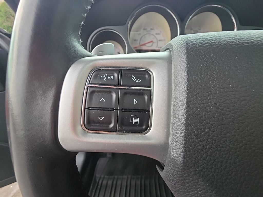 2014 Dodge Challenger SXT Plus