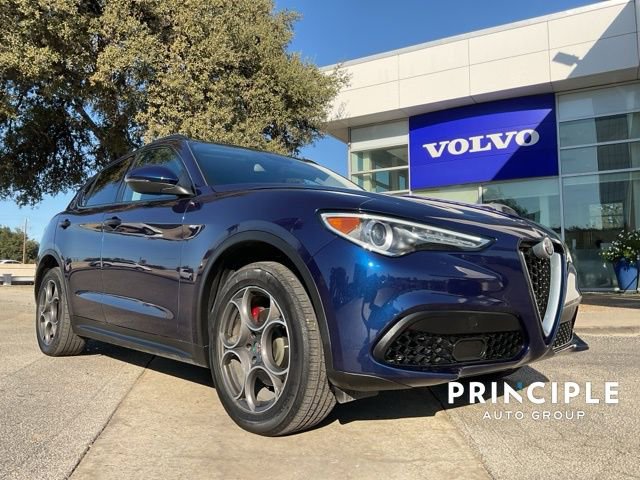 2018 Alfa Romeo Stelvio Sport