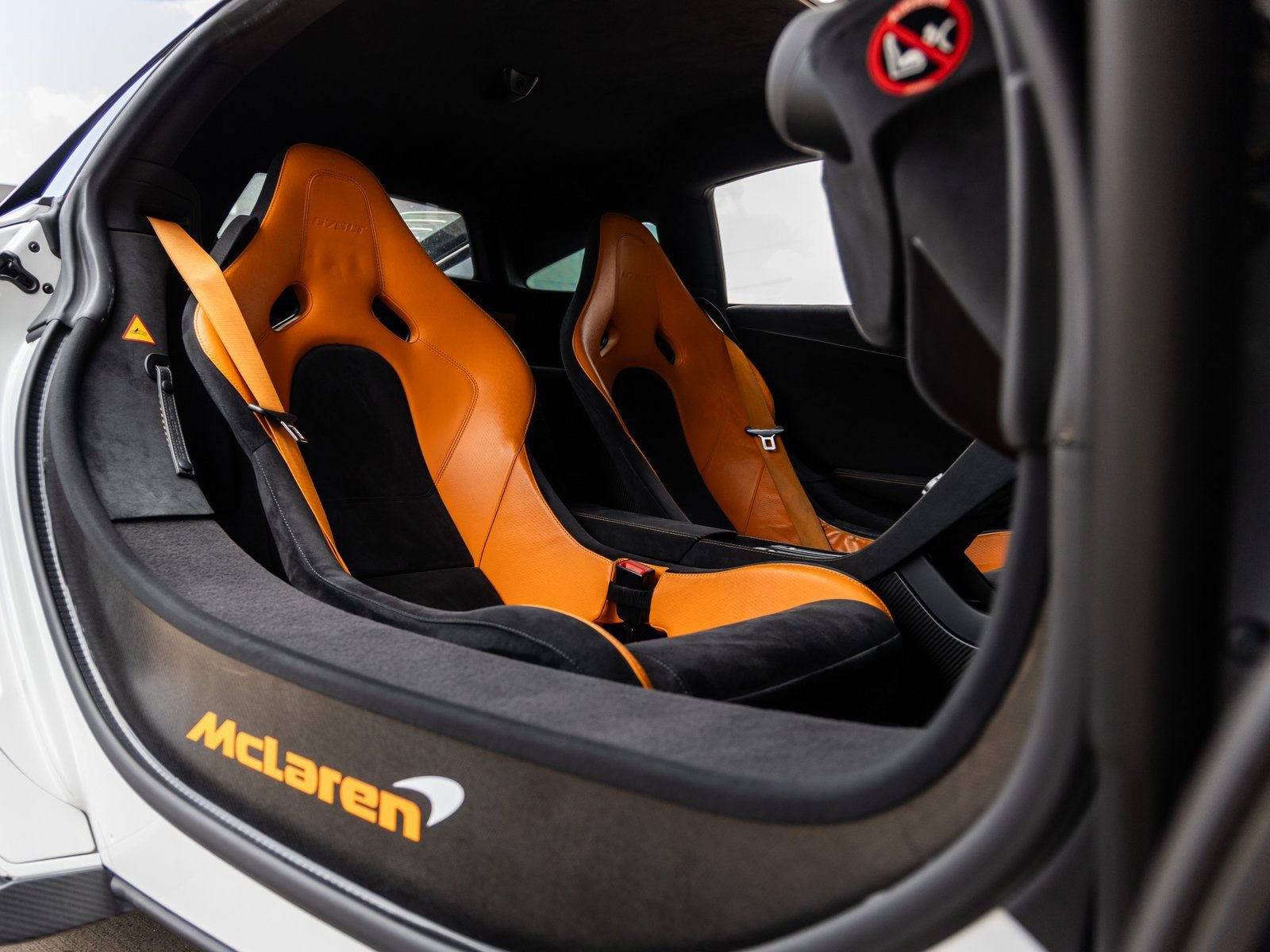 Used 2016 McLaren 675LT Coupe photo 43