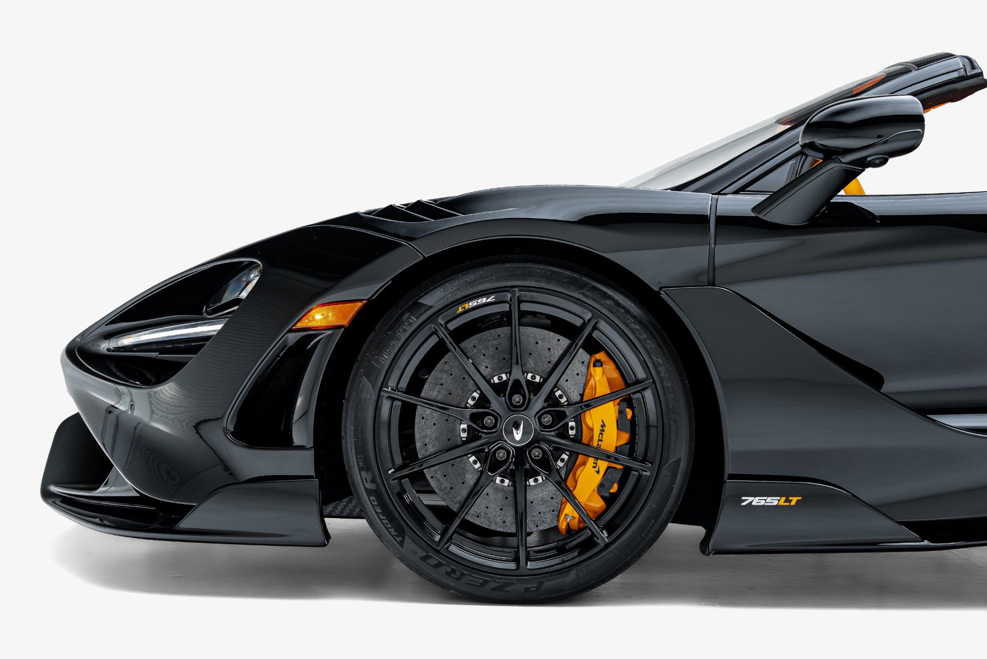 Used 2022 McLaren 765LT photo 32