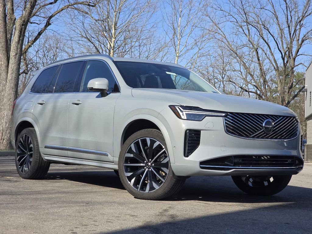 2025 Volvo Xc90 B5 Plus