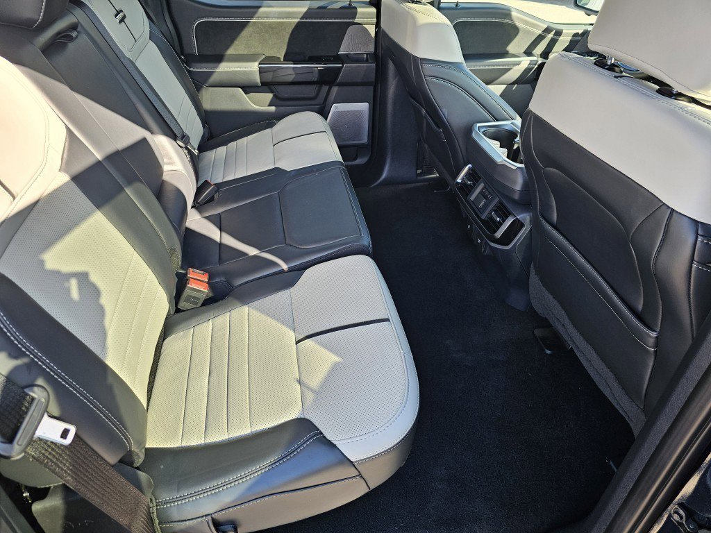 2024 Ford F150 Lightning Platinum