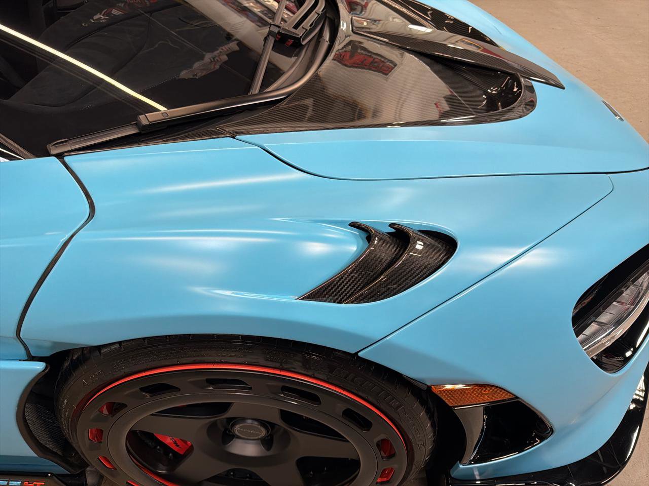 Used 2021 McLaren 765LT photo 14