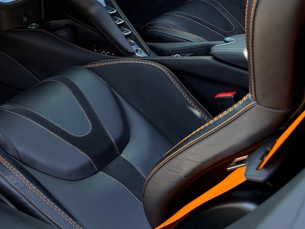 Used 2024 McLaren 750S Spider photo 28