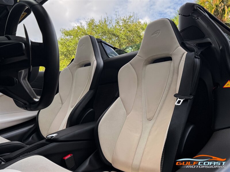 Used 2024 McLaren 750S Spider photo 24
