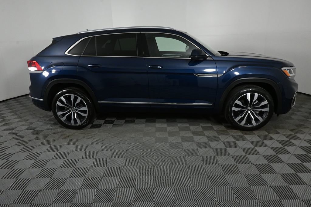 2022 Volkswagen Atlas Cross Sport SEL Premium R-Line