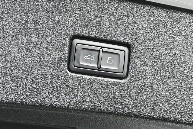 2025 Audi Q8 Premium