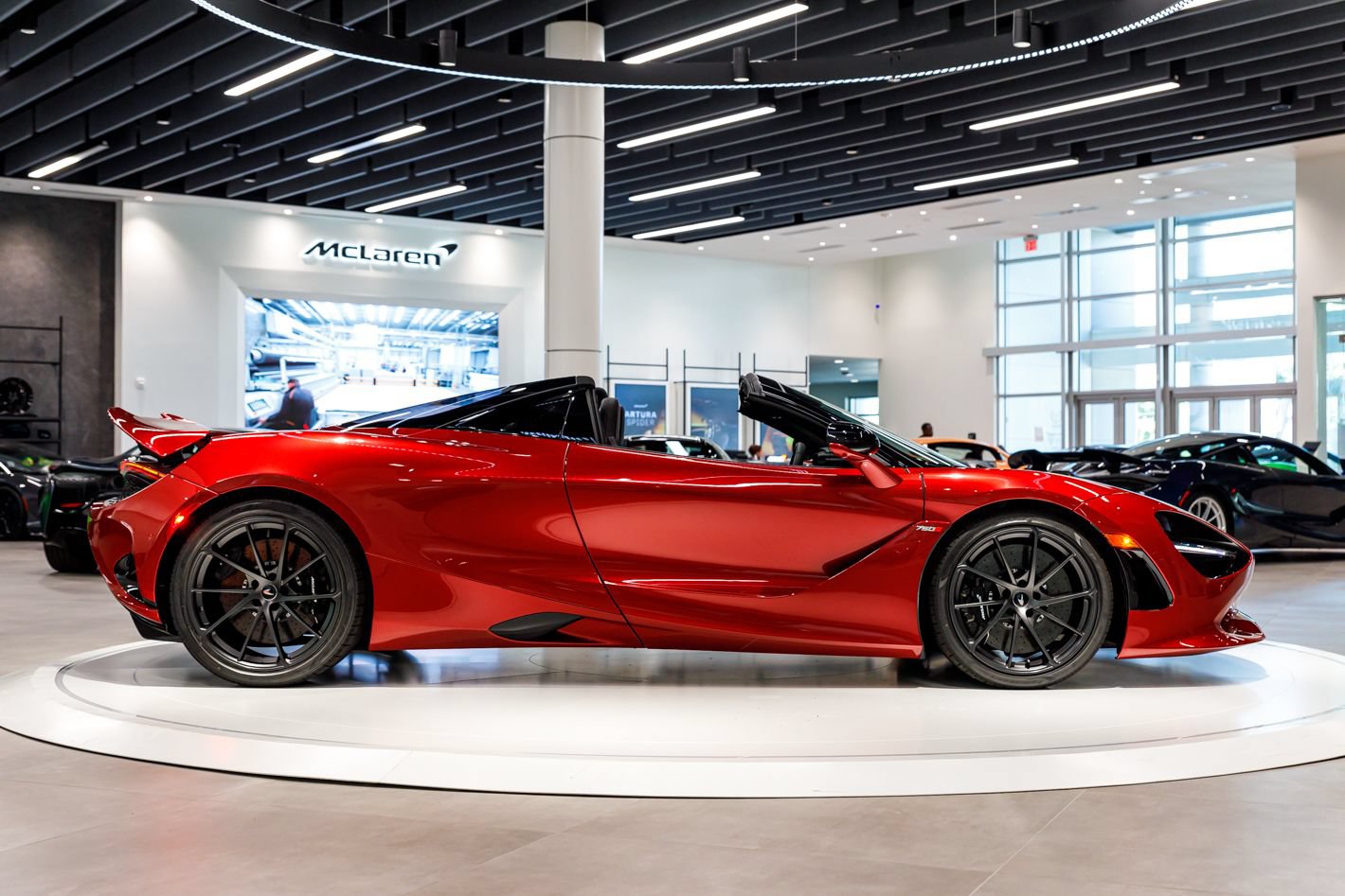 Used 2027 McLaren 750S Spider photo 33