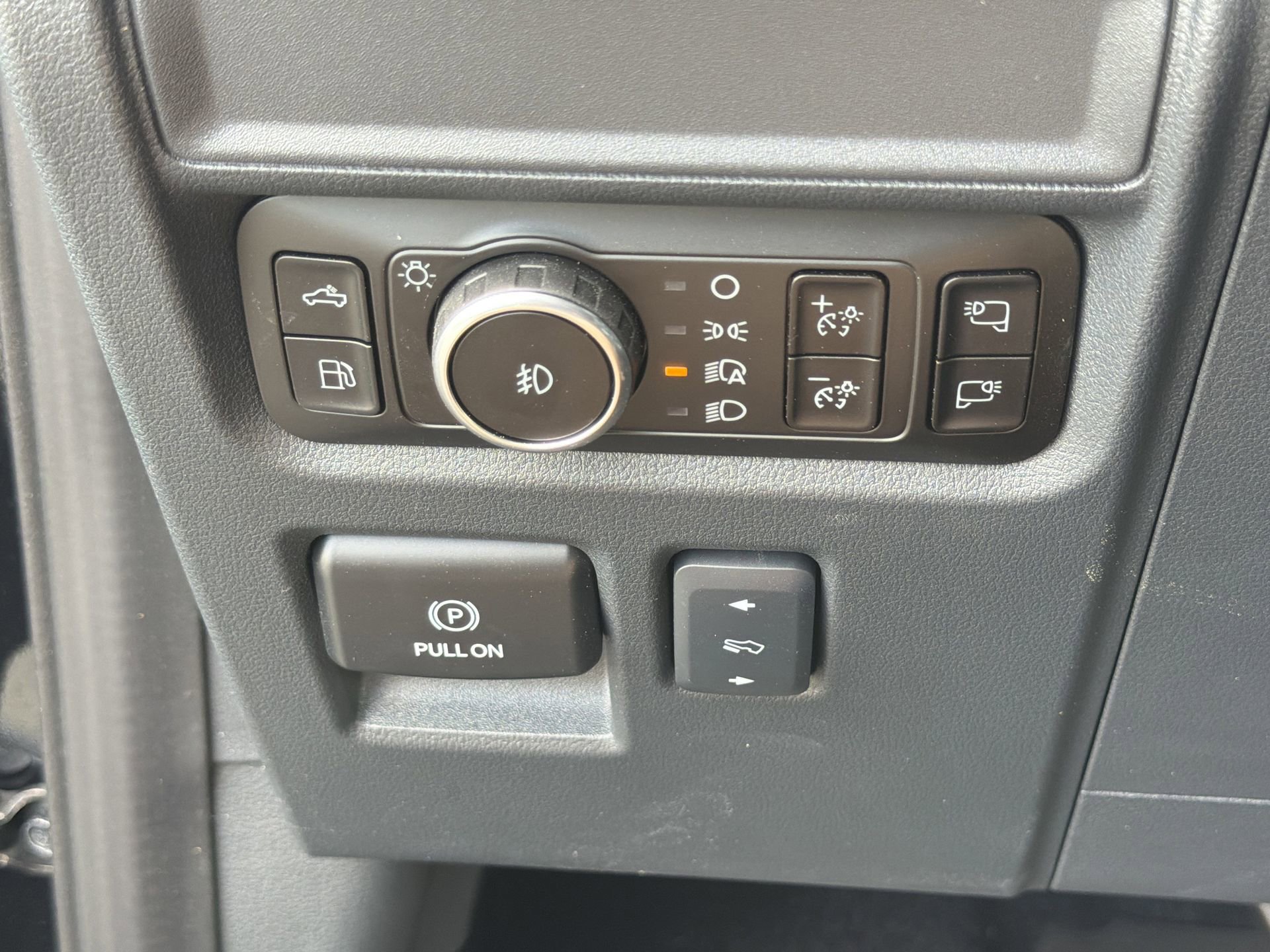 2025 Ford F150 Lariat