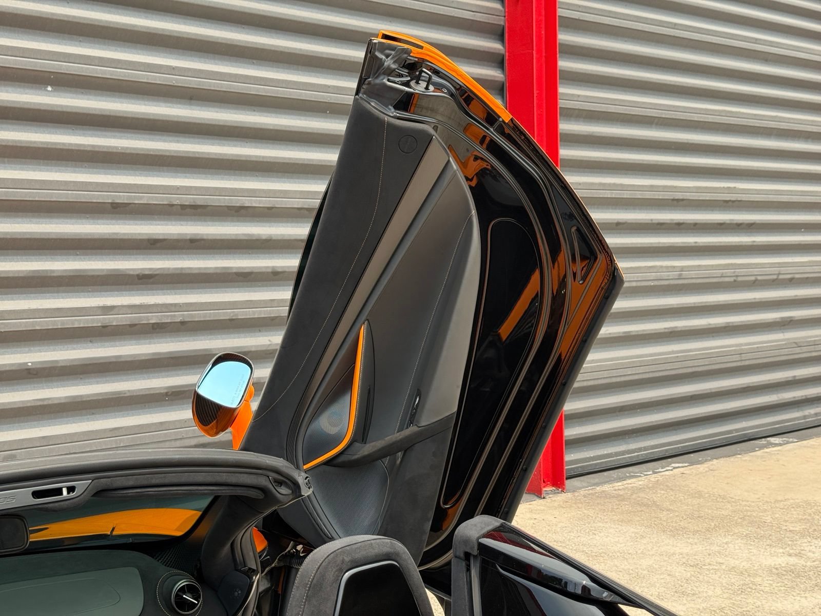Used 2022 McLaren 720S Performance photo 28