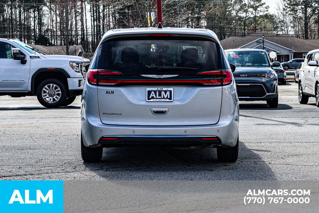 2024 Chrysler Pacifica Touring-L