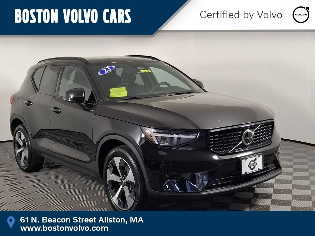 Certified 2025 Volvo XC40 B5 Plus