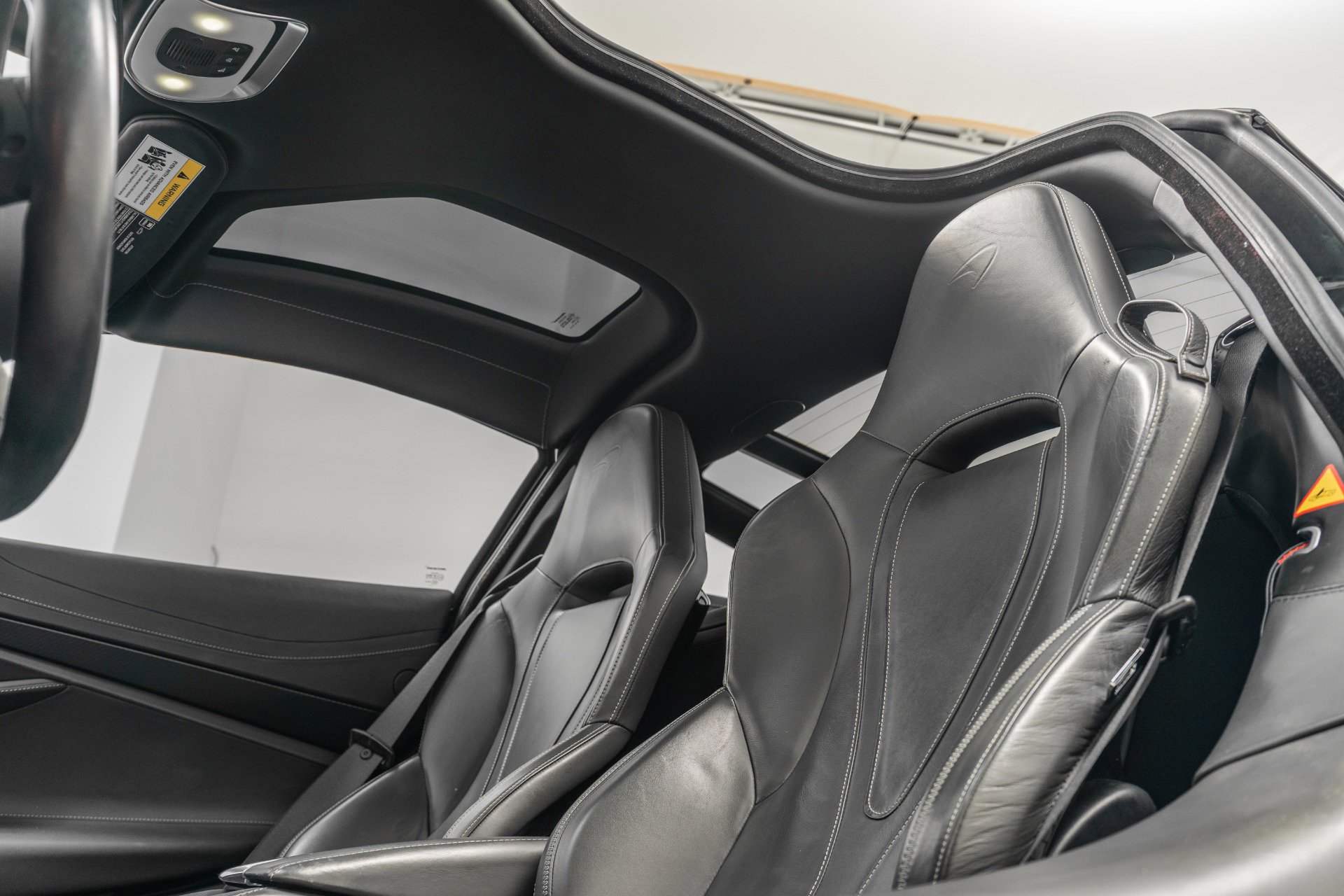 Used 2019 McLaren 720S Luxury photo 17