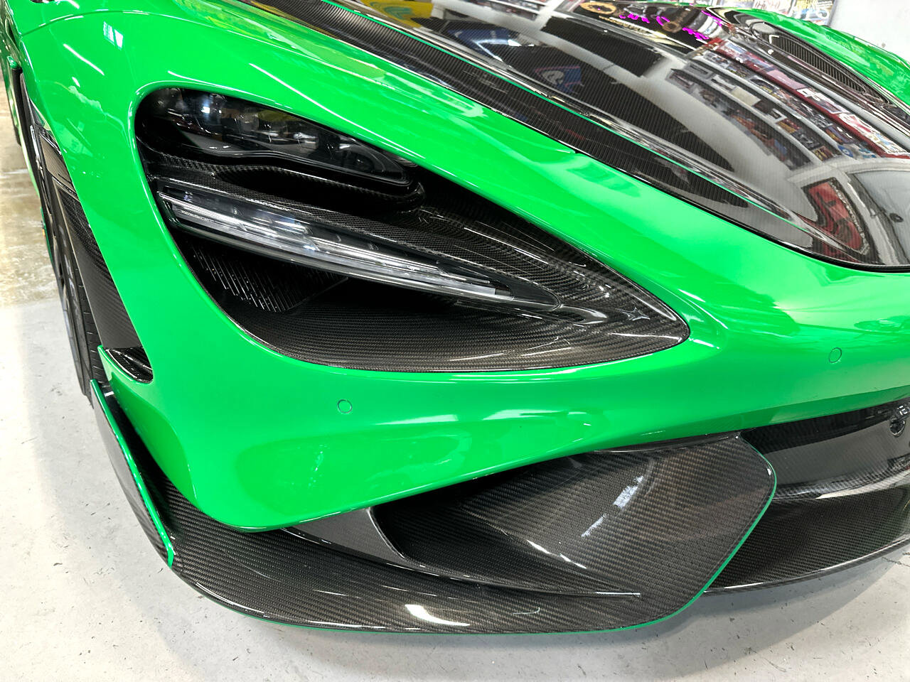 Used 2022 McLaren 765LT photo 16