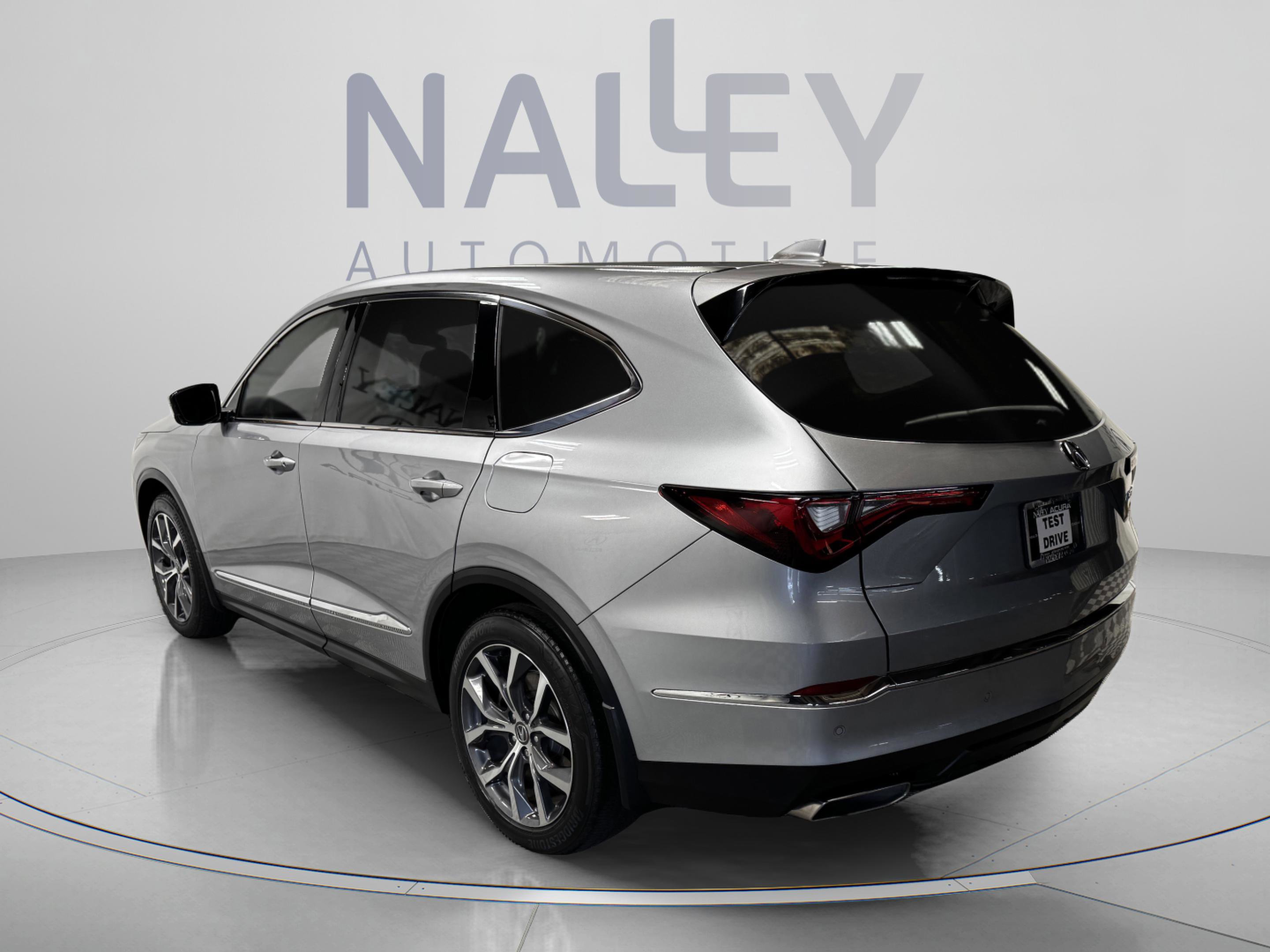 2023 Acura MDX FWD w/ Technology Package