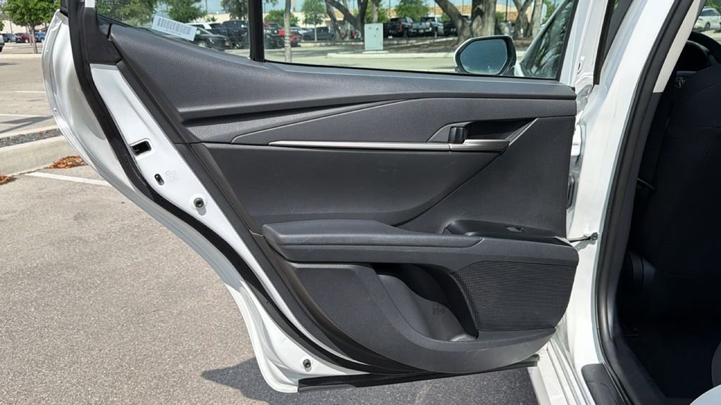 2025 Toyota Camry LE