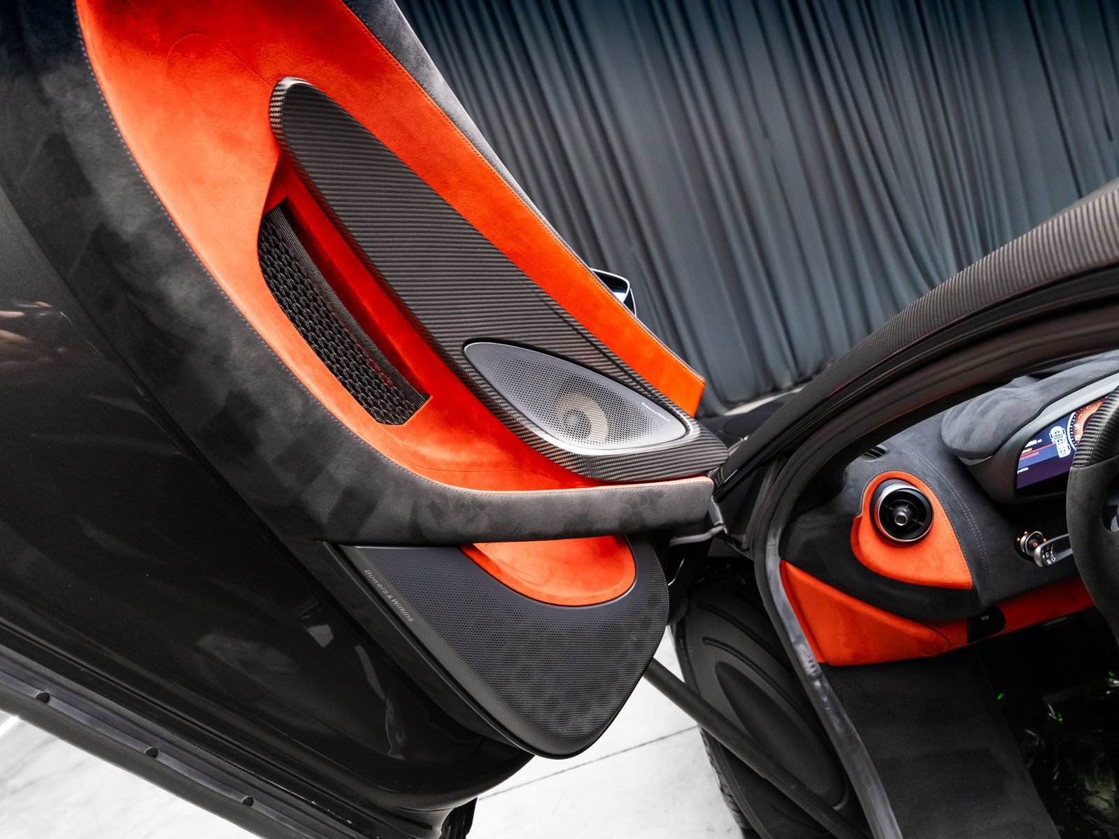 Used 2019 McLaren 600LT photo 57