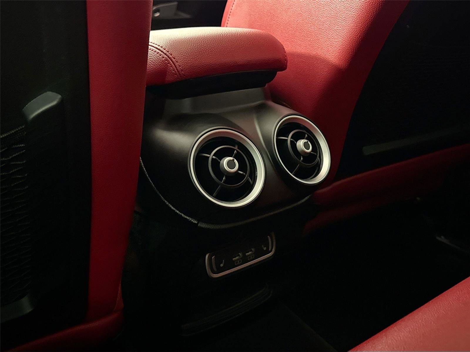 2024 Alfa Romeo Stelvio Veloce