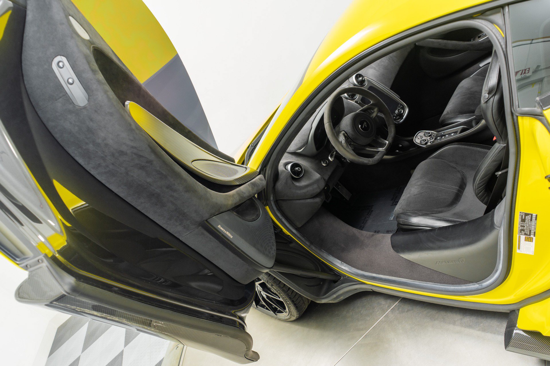 Used 2019 McLaren 600LT photo 22