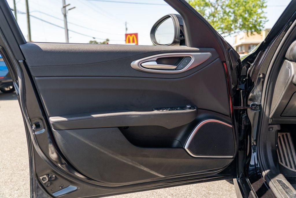 2022 Alfa Romeo Giulia Veloce