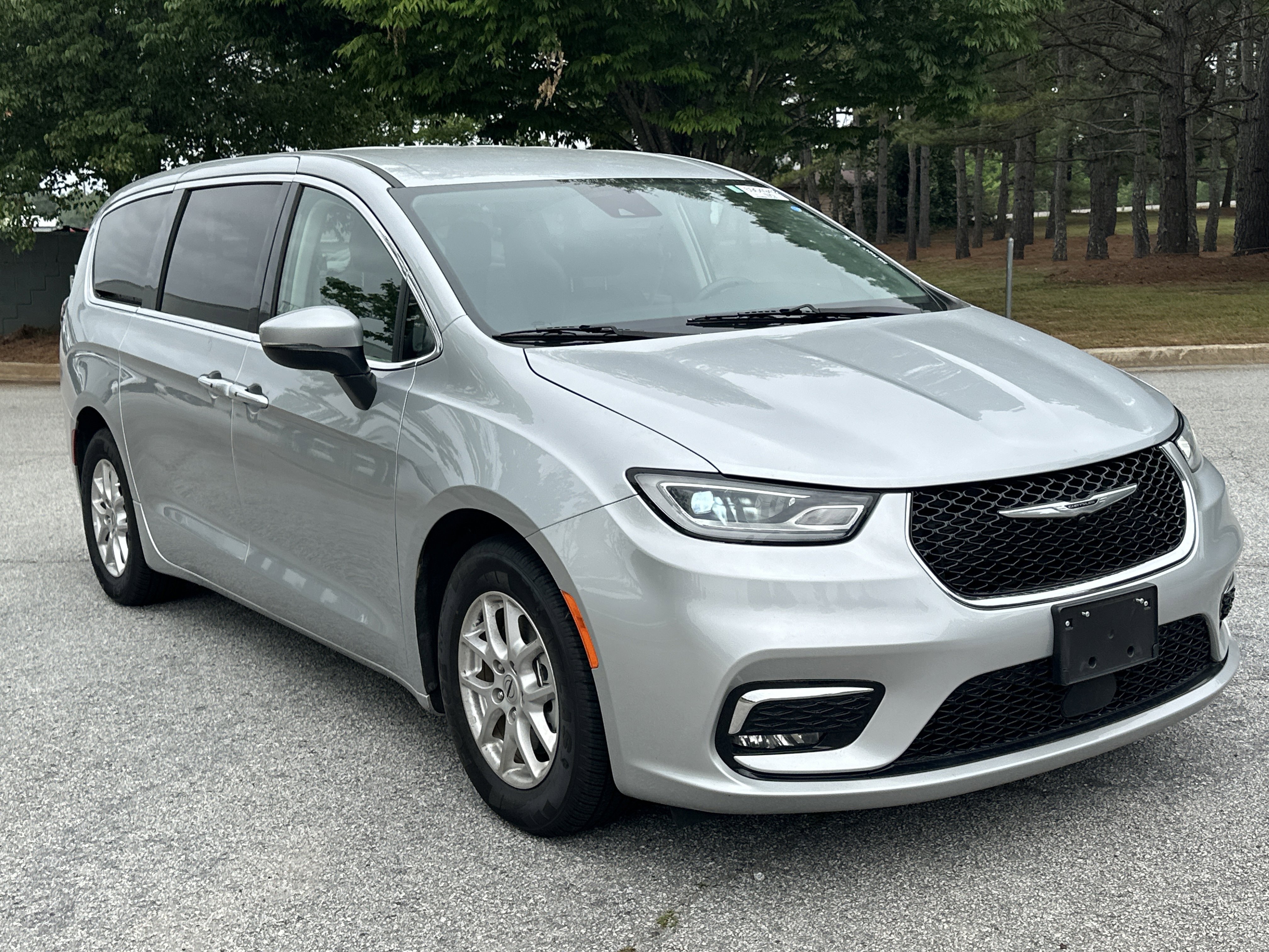 2023 Chrysler Pacifica Touring-L