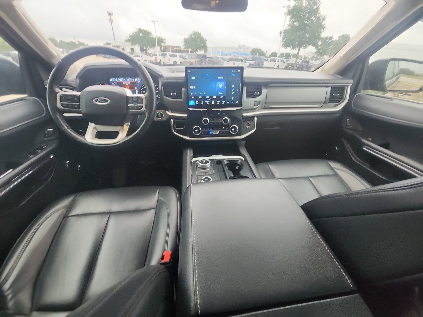 2024 Ford Expedition XLT