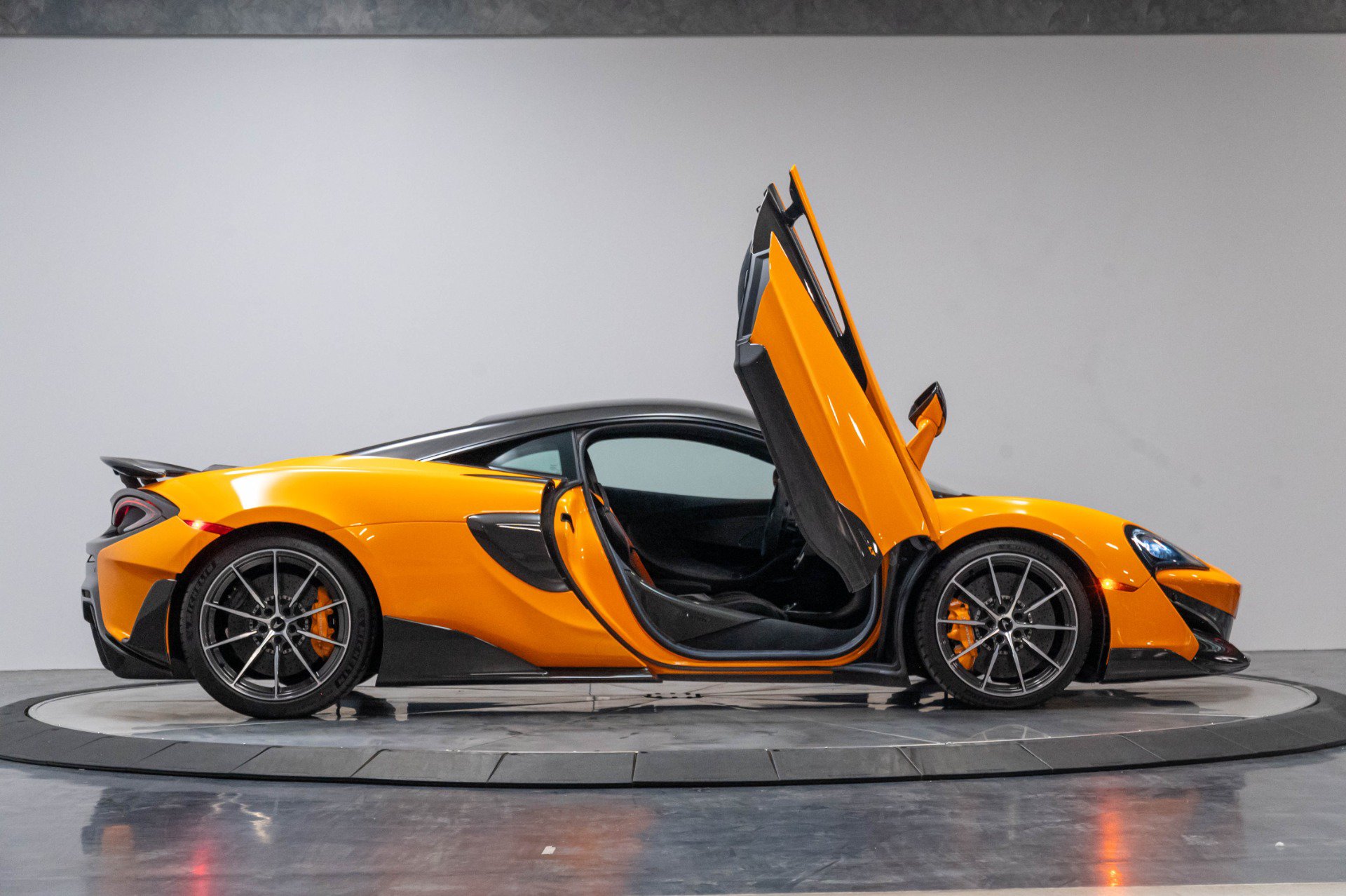 Used 2019 McLaren 600LT photo 20