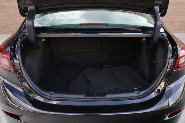 2017 MAZDA Mazda3 Sport