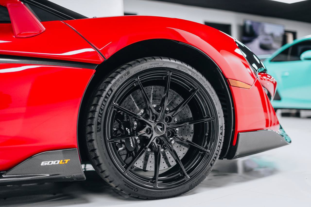 Used 2019 McLaren 600LT photo 9