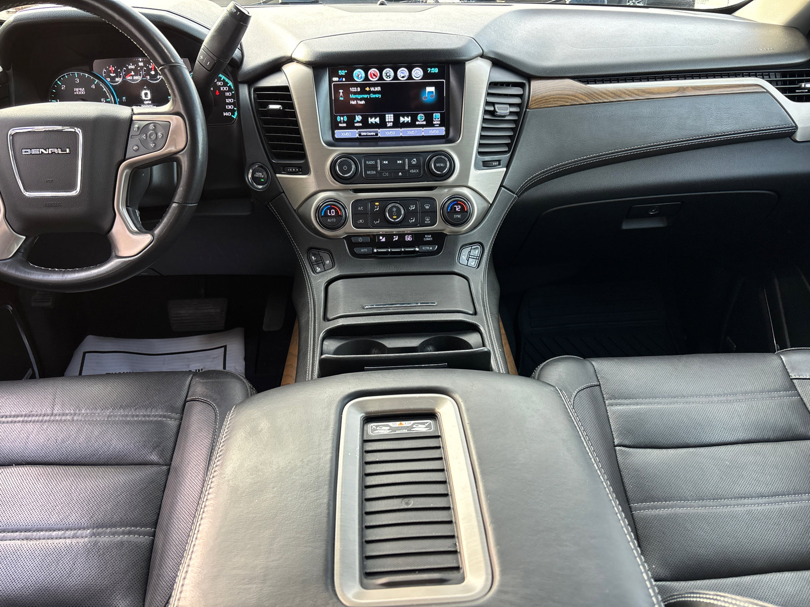 2020 GMC Yukon XL Denali