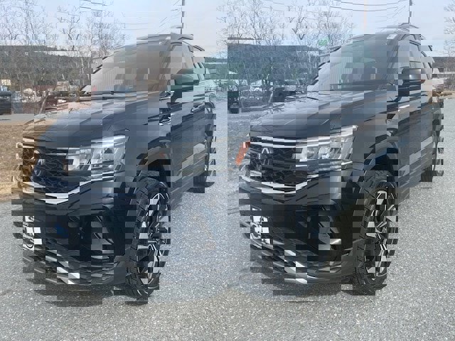 Used 2023 Volkswagen Taos SE