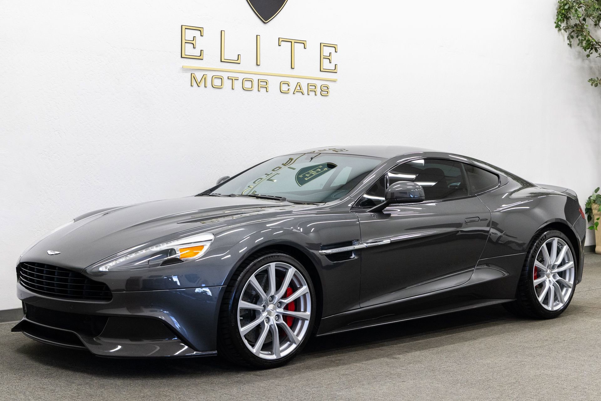 Used 2015 Aston Martin Vanquish Coupe